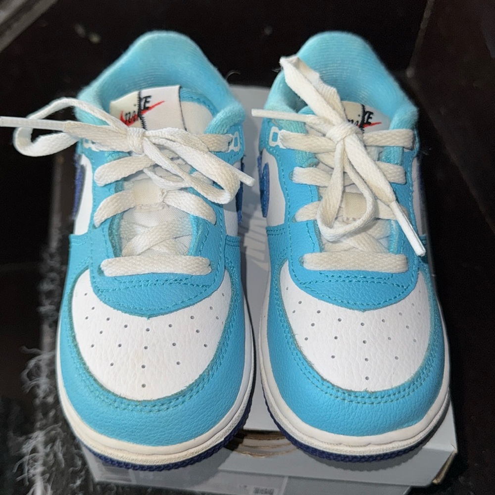 Nike Force 1 size 8c